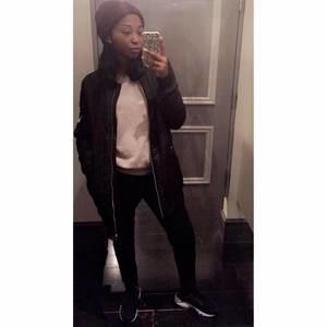 Meet your Posher, Danika